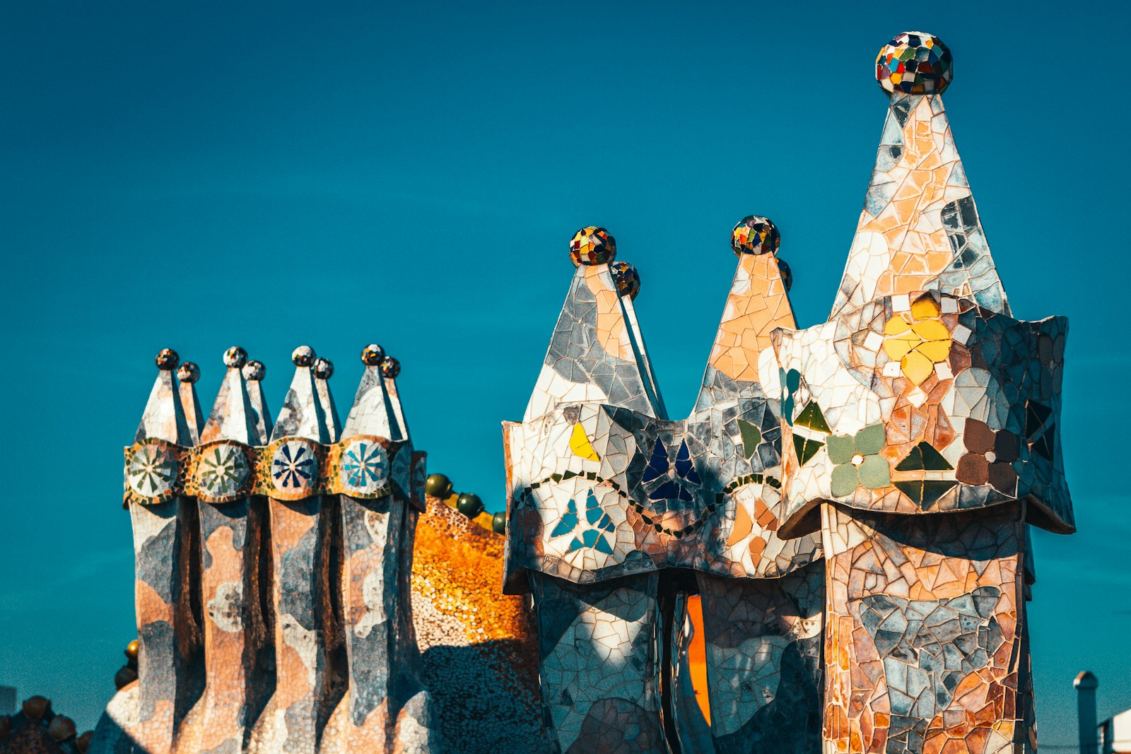 Antoni Gaudí: His full biography 1 works of art by antoni gaudí